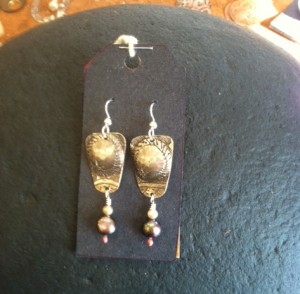 Dody's tray and gray pearl earrings #430-3